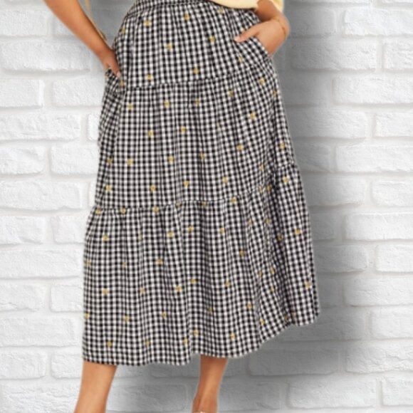 Tiered Gingham Maxi Skirt - Picture 2 of 5